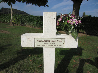 HELLEQUIN JY.2.jpg