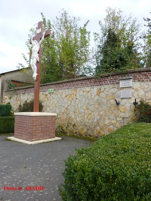 Misery_22RMVE_plaques_calvaire.jpg