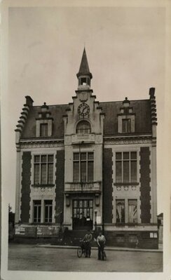 Nesle Mairie 2.jpg