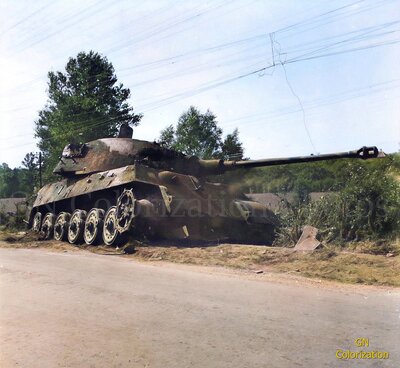 Beauvais Tigre II SS Pz Abt 101.jpg