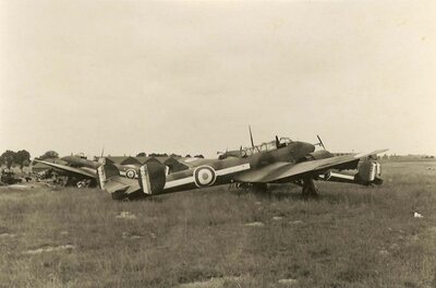 Potez 631 avec bande blanche d'identification.jpg