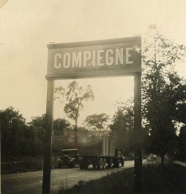 panneau compiègne - 2.JPG