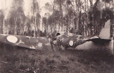 bloch 152 n° 241 GC II-1 Laon-CVouvron 14 mai 1940 - 1.jpg