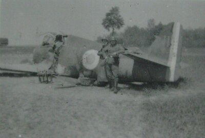 Bloch 152 n° 172 GC II-1 Dinant 14 mai 1940 - 3.jpg