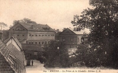 AMIENS prison de la citadelle.jpg