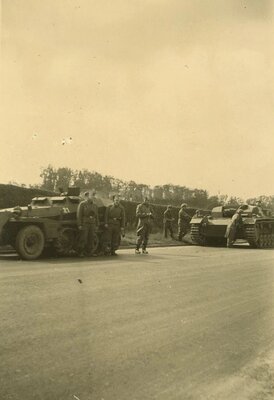 Stug III. Abt 184 - Ermenonville - 1940.jpg