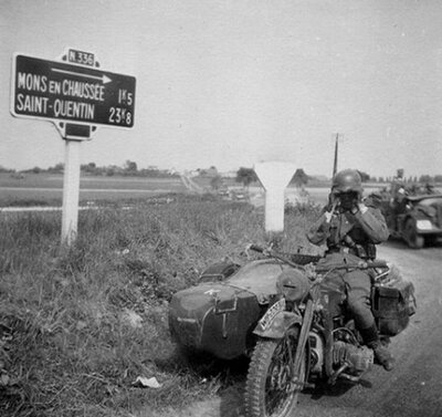 Panneau direction St-Quentin.jpg