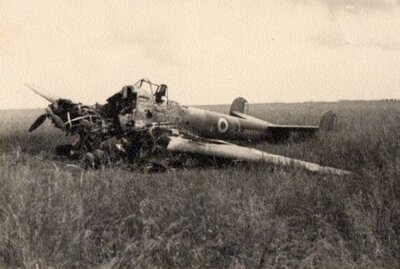Potez 63-11 n° 39 GR 1-14 Clastres 14-05-40 - 1.jpg